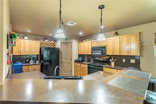 27 S Sherwood Dr, Belton, TX 76513 - Photo 5
