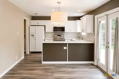 7710 Fallen Pine, Converse, TX 78109 - Photo 9