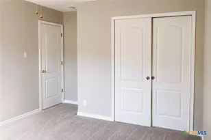 7710 Fallen Pine, Converse, TX 78109 - Photo 17