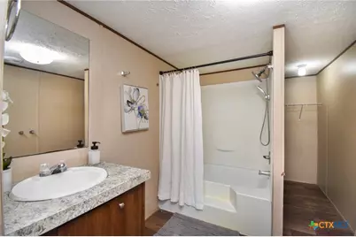 413 West Oaks Drive, Victoria, TX 77905 - Photo 19