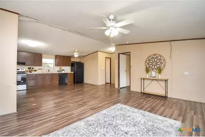 413 West Oaks Drive, Victoria, TX 77905 - Photo 5