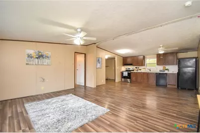 413 West Oaks Drive, Victoria, TX 77905 - Photo 3