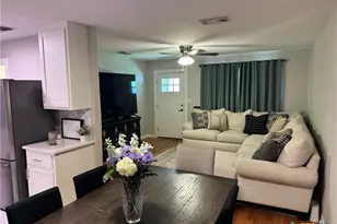 2304 E Mistletoe Ave, Victoria, TX 77901 - Photo 5
