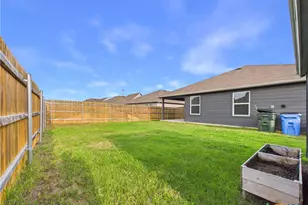 1012 Betsy Dr, Seguin, TX 78155 - Photo 25