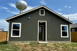 808 E 6th St, Nixon, TX 78140 - Photo 27