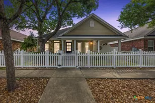 2322 Cotton Blvd, New Braunfels, TX 78130 - Photo 1
