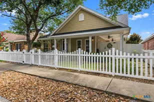 2322 Cotton Blvd, New Braunfels, TX 78130 - Photo 3