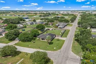 607 Dove, Victoria, TX 77905 - Photo 37