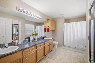 607 Dove, Victoria, TX 77905 - Photo 27