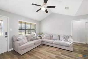 607 Dove, Victoria, TX 77905 - Photo 11