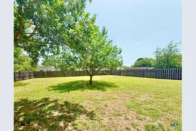 602 N Ridge Street, Hallettsville, TX 77964 - Photo 43