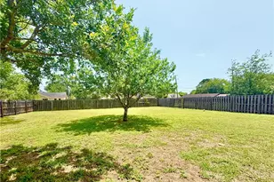 602 N Ridge St, Hallettsville, TX 77964 - Photo 43