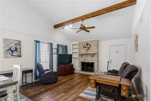 101 A Maplewood Dr, Victoria, TX 77901 - Photo 7