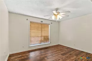 101 A Maplewood Dr, Victoria, TX 77901 - Photo 11