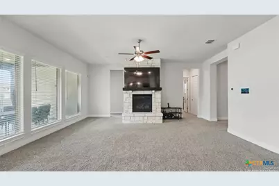 1606 Folk Victorian, New Braunfels, TX 78132 - Photo 7