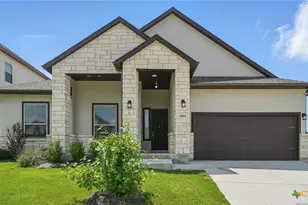 1606 Folk Victorian, New Braunfels, TX 78132 - Photo 1