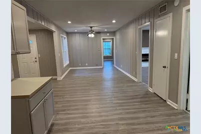 302 Smith Street, Gonzales, TX 78629 - Photo 5