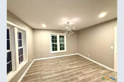 302 Smith Street, Gonzales, TX 78629 - Photo 11