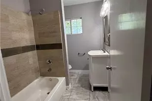 302 Smith St, Gonzales, TX 78629 - Photo 13