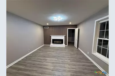 302 Smith Street, Gonzales, TX 78629 - Photo 9