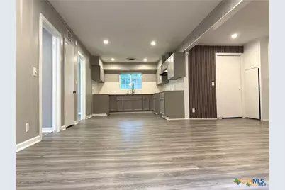 302 Smith Street, Gonzales, TX 78629 - Photo 3