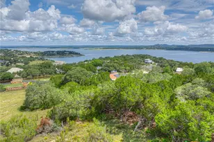 980 El Capitan Trl, Canyon Lake, TX 78133 - Photo 1