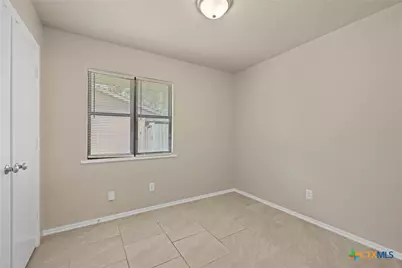 1101 E Avenue O, Belton, TX 76513 - Photo 17