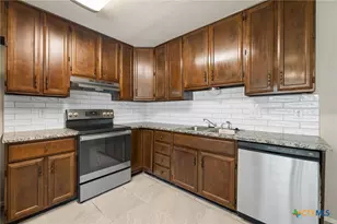 1101 E Avenue O, Belton, TX 76513 - Photo 13