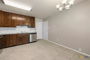 1101 E Avenue O, Belton, TX 76513 - Photo 11