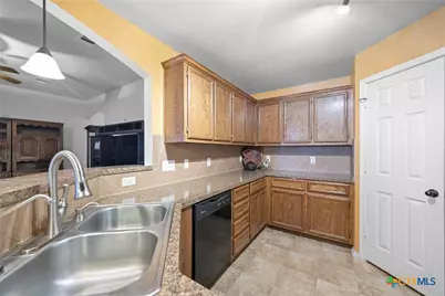 2402 Scott Drive, Copperas Cove, TX 76522 - Photo 9