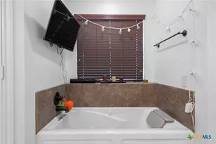 2402 Scott Dr, Copperas Cove, TX 76522 - Photo 3