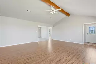 913 Ridge Dr, San Marcos, TX 78666 - Photo 7