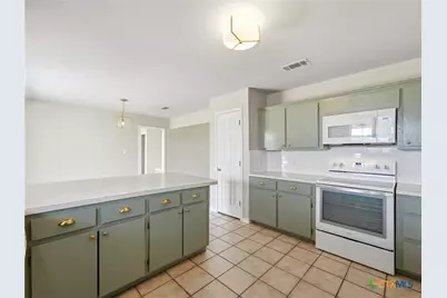 913 Ridge Drive, San Marcos, TX 78666 - Photo 9
