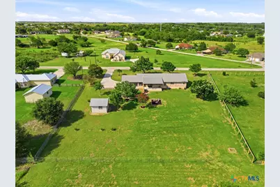 913 Ridge Drive, San Marcos, TX 78666 - Photo 39
