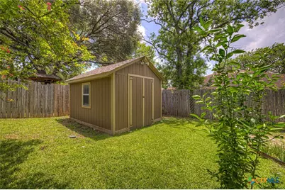 1940 Squire Circle, New Braunfels, TX 78130 - Photo 35