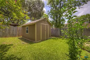 1940 Squire Circle, New Braunfels, TX 78130 - Photo 35