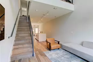 2002 E 7th St, Austin, TX 78702 - Photo 7
