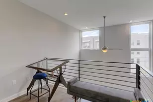 2002 E 7th St, Austin, TX 78702 - Photo 11