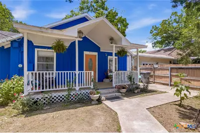 203 Ernst Street, Victoria, TX 77901 - Photo 3