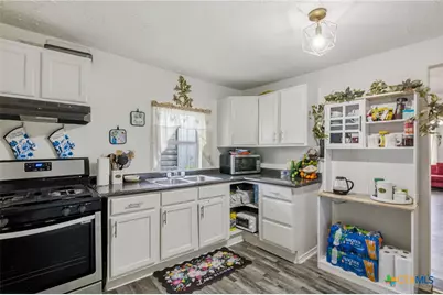 203 Ernst Street, Victoria, TX 77901 - Photo 15