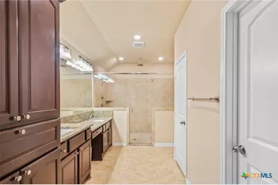 260 Oak Street, Palacios, TX 77465 - Photo 29