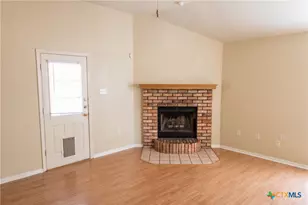 1506 Creek St, Copperas Cove, TX 76522 - Photo 3