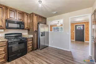 2401 Oak Dr, Gatesville, TX 76528 - Photo 7