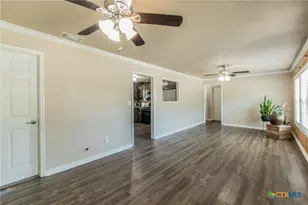 2401 Oak Dr, Gatesville, TX 76528 - Photo 3