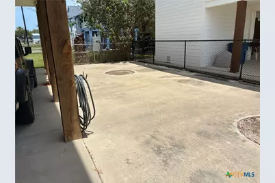 103 W Commerce Street, Port O'Connor, TX 77982 - Photo 9