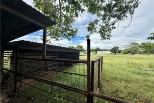 17 Co Rd 236A, Gonzales, TX 78629 - Photo 35