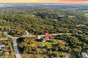 219 Flanders, Fischer, TX 78623 - Photo 5