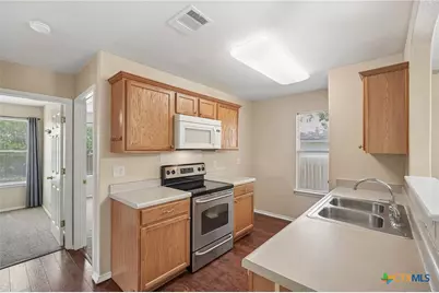 243 Starling Creek, New Braunfels, TX 78130 - Photo 11