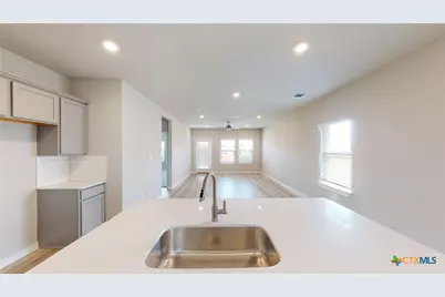 318 Dobson Drive, Killeen, TX 76549 - Photo 7