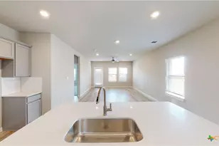 318 Dobson Dr, Killeen, TX 76549 - Photo 7
